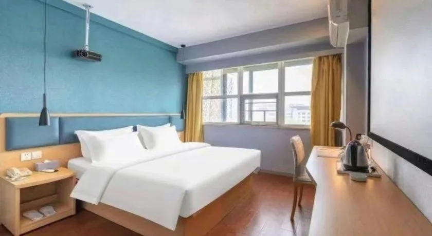 Bed in GreenTree Alliance Yichun Fengcheng Jianyi Avenue Hotel