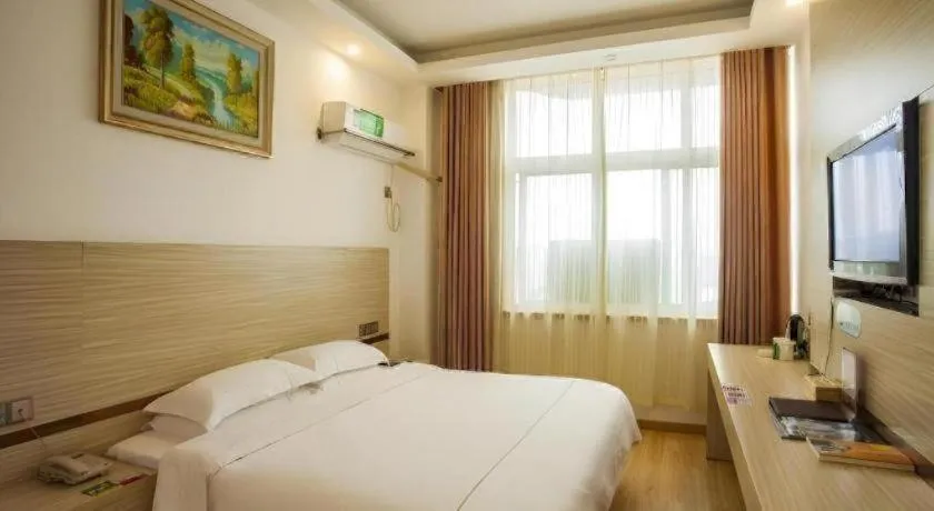 Bed in GreenTree Alliance Yichun Fengcheng Jianyi Avenue Hotel