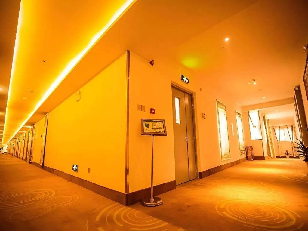 GreenTree Inn Xi'an Yanta District Dayanta Furongyuan Hotel