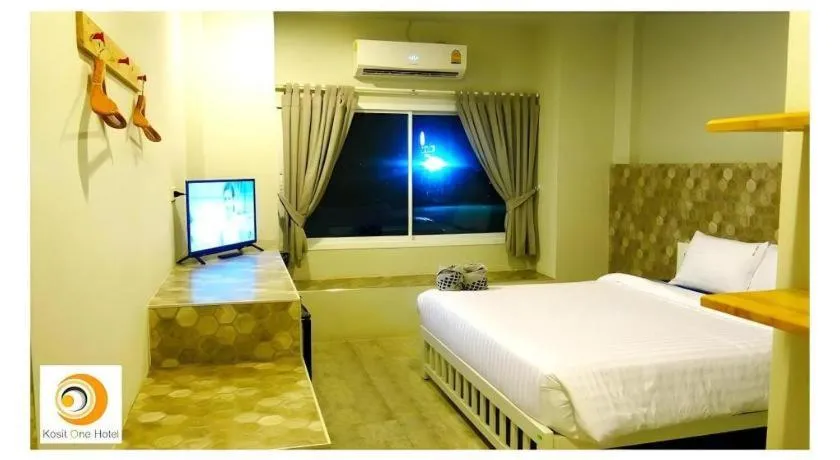 Bed in Kosit One Hotel