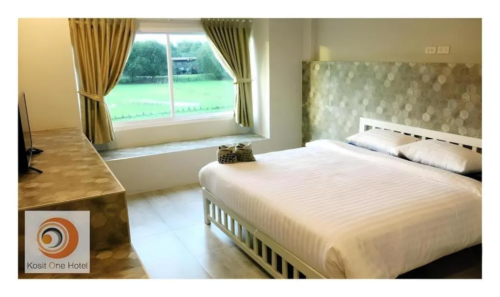 Bed in Kosit One Hotel