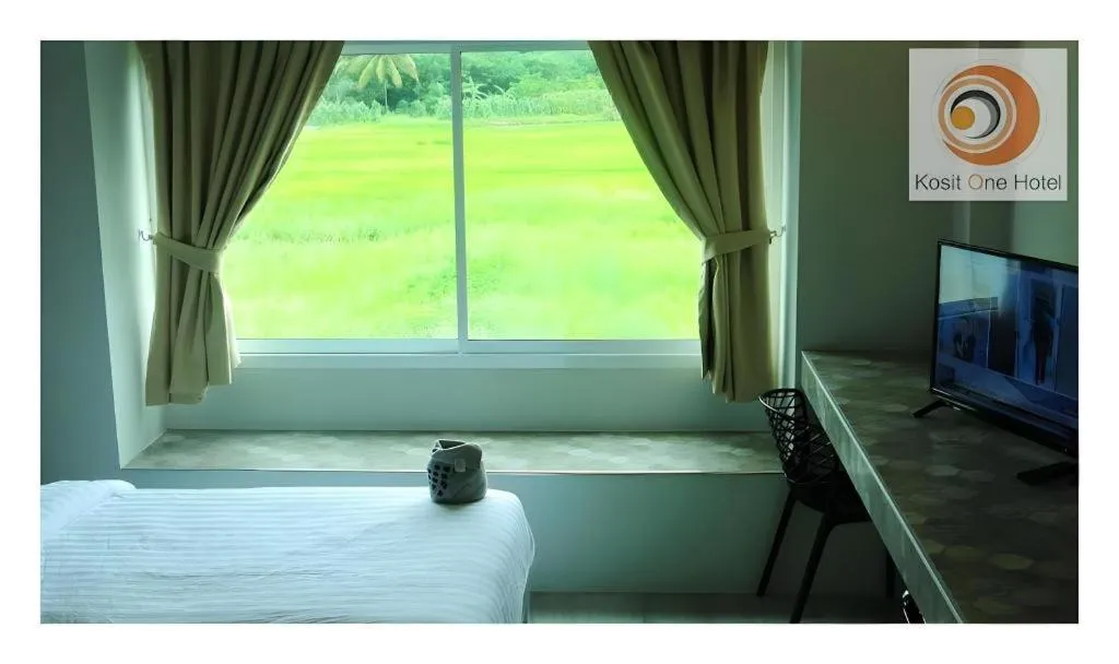 Bed in Kosit One Hotel