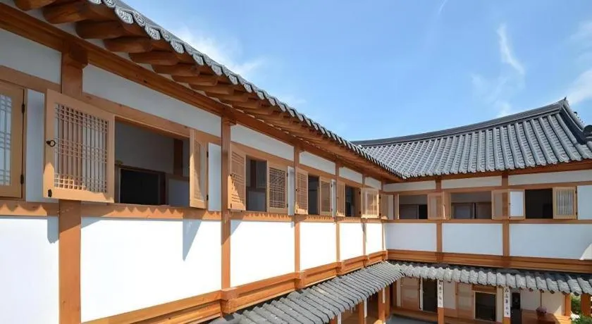 Nabijam Hanok Hotel
