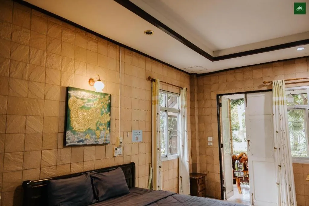 Pingview Villa Resort