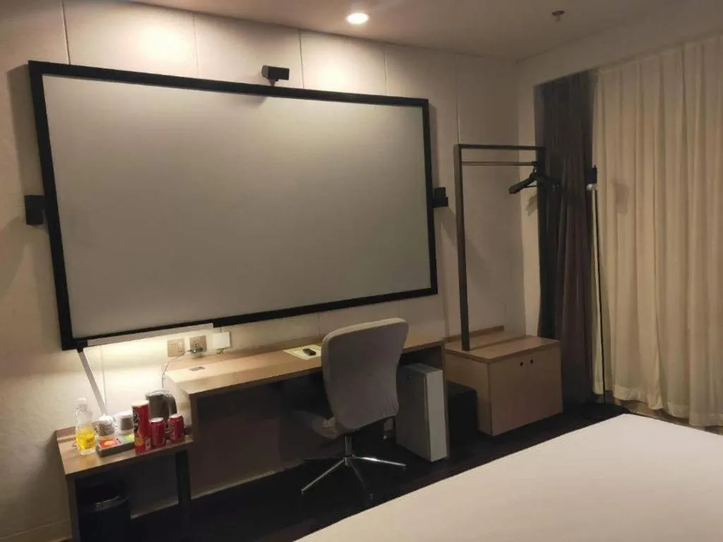 Bed in Jinjiang Inn Select Shenyang Tawan Xingshun Night Market Metro Station