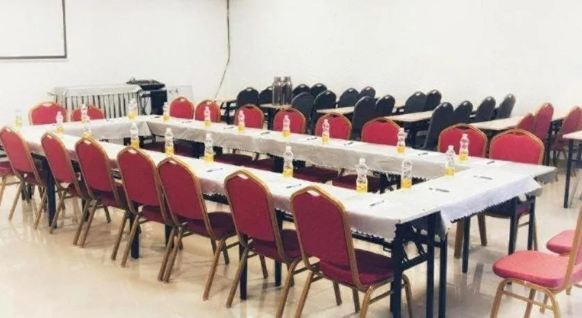 Jinjiang Inn Select Shenyang Tawan Xingshun Night Market Metro Station