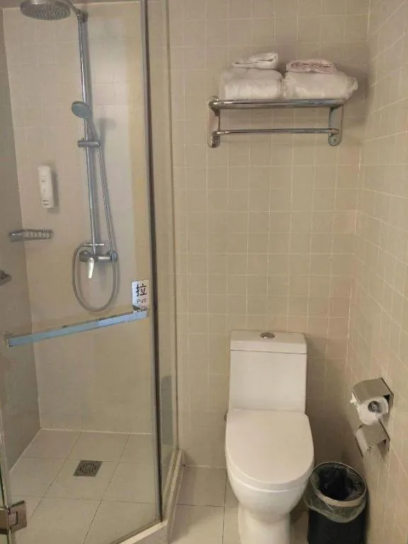 Jinjiang Inn Select Shenyang Tawan Xingshun Night Market Metro Station