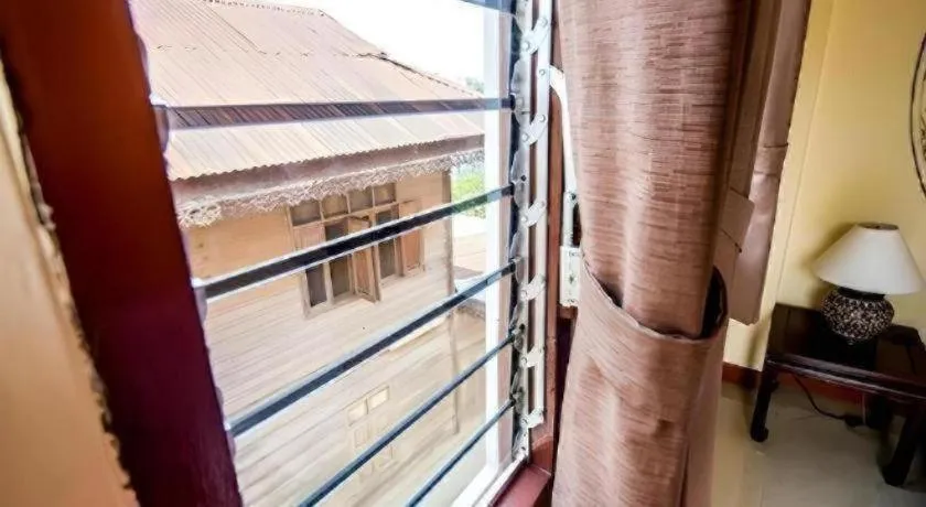 Wake Up at Muang Kao Boutique Hotel