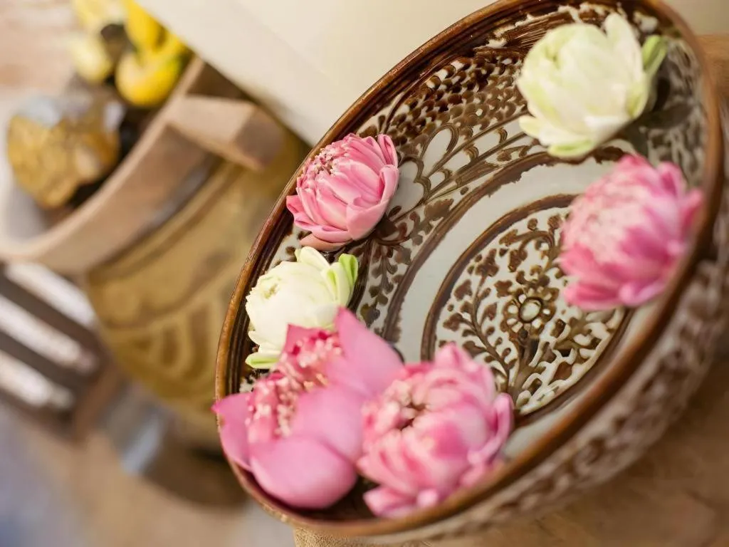 Wake Up at Muang Kao Boutique Hotel