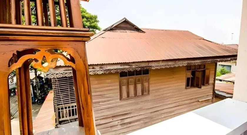 Wake Up at Muang Kao Boutique Hotel