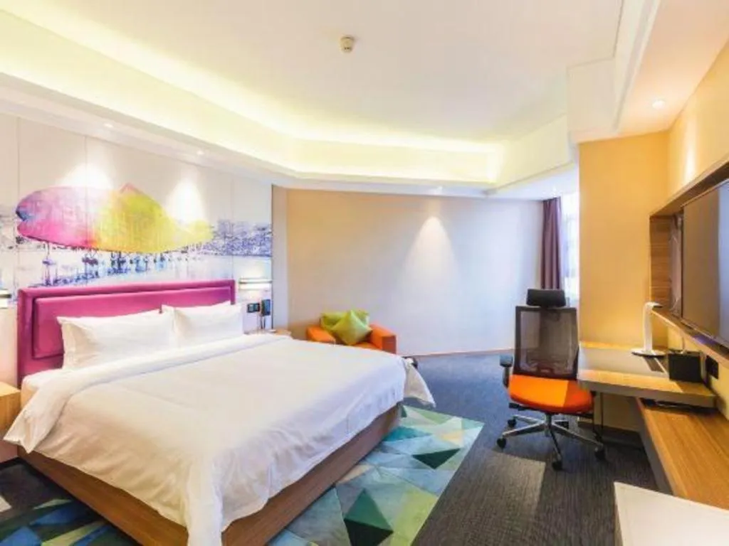 Bed in Hampton by Hilton Shunde Longjiang