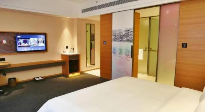 Bed in Hampton by Hilton Shunde Longjiang