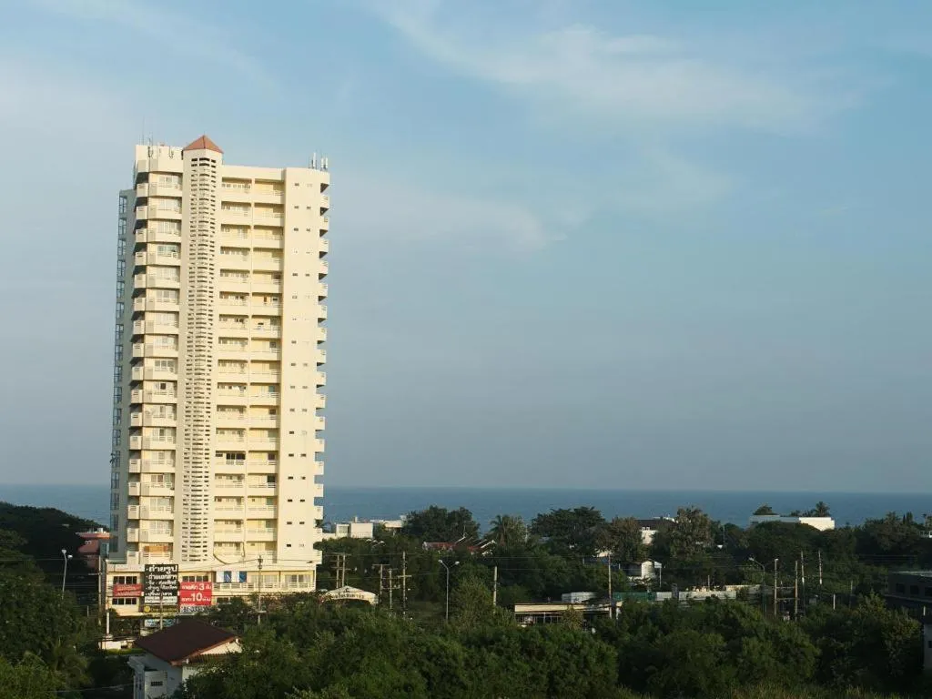 B2 Hua Hin Premier Hotel