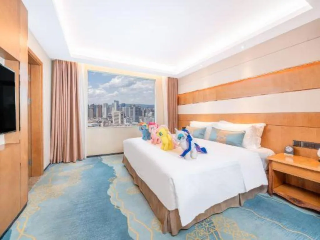 Bed in Horizon Hotel