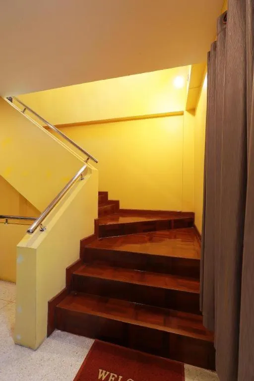 Le Light House & Hostel