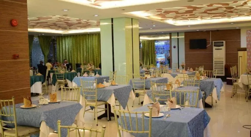Vista Hotel Cubao
