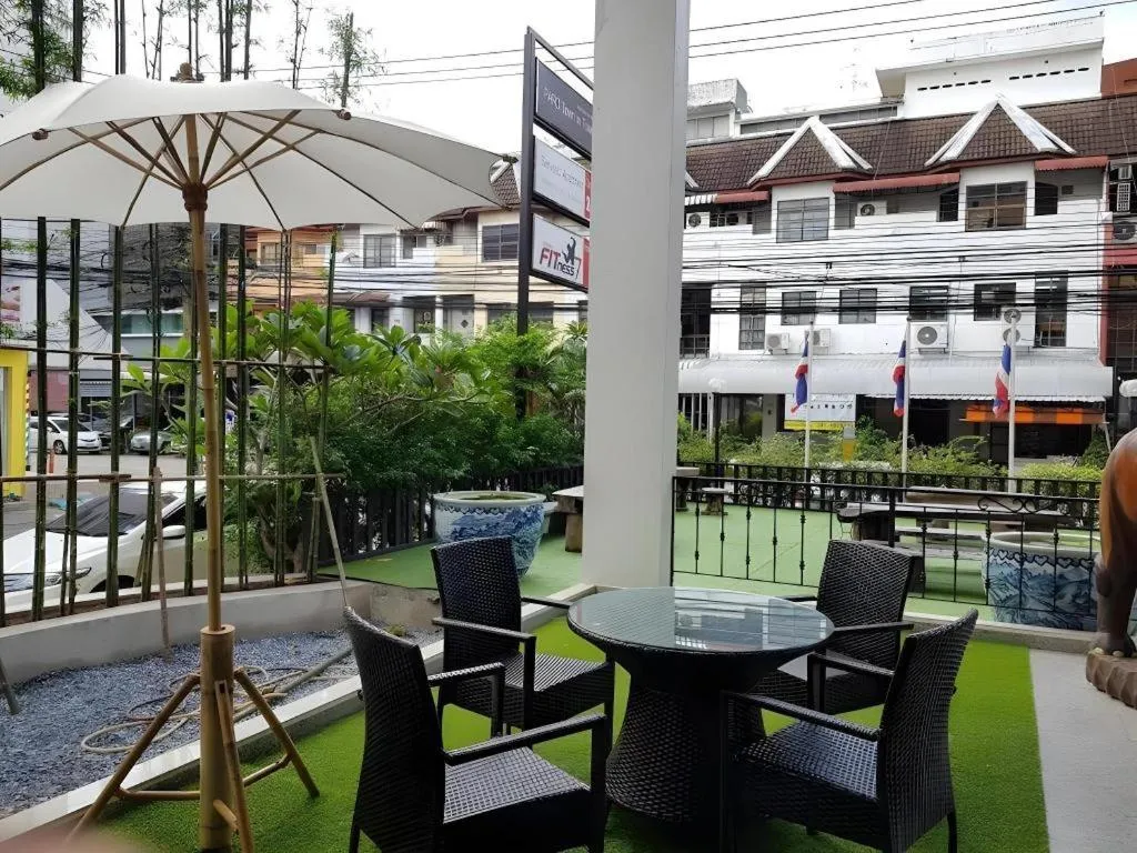 Town In Town Gardent Resort