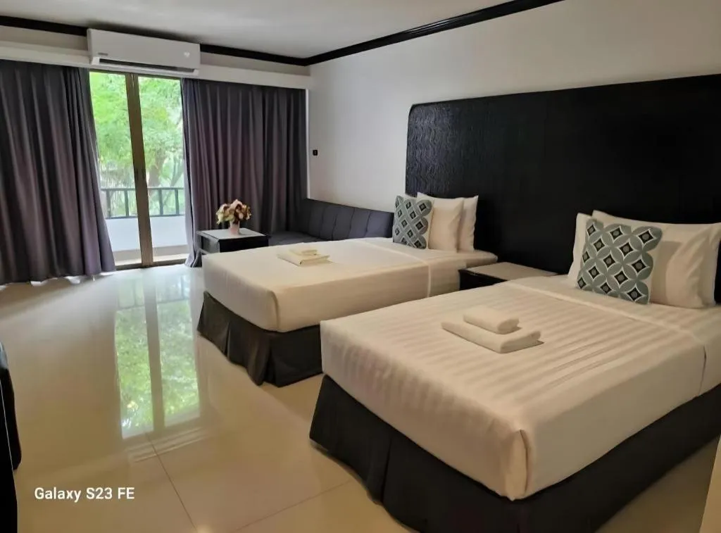 Bed in Town In Town Gardent Resort