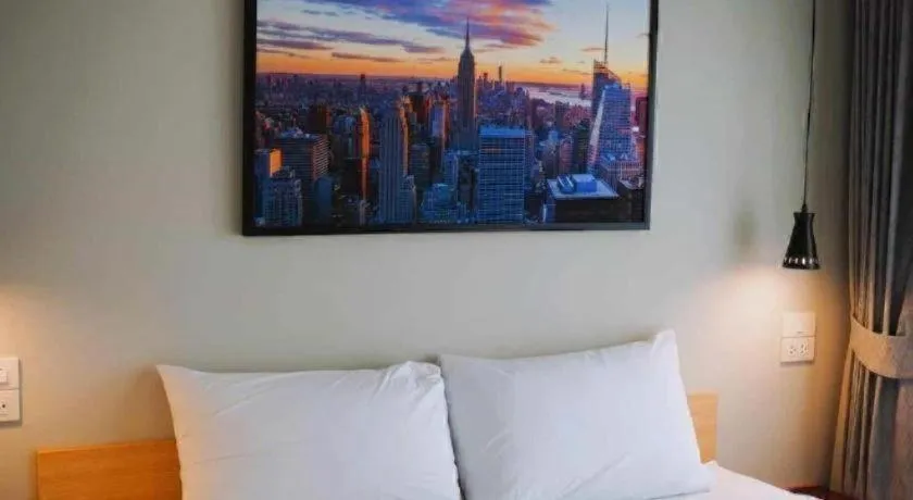 Bed in Tanban Mansion