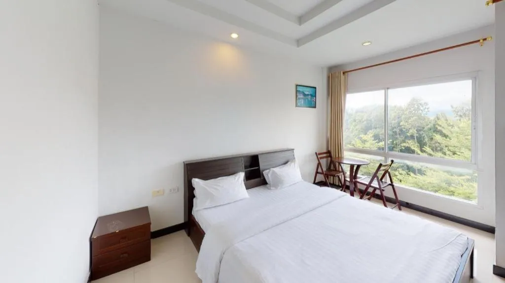 Bed in Baan Payai Resort