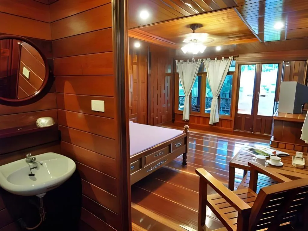 Bed in Baansuan Amphawan Resort