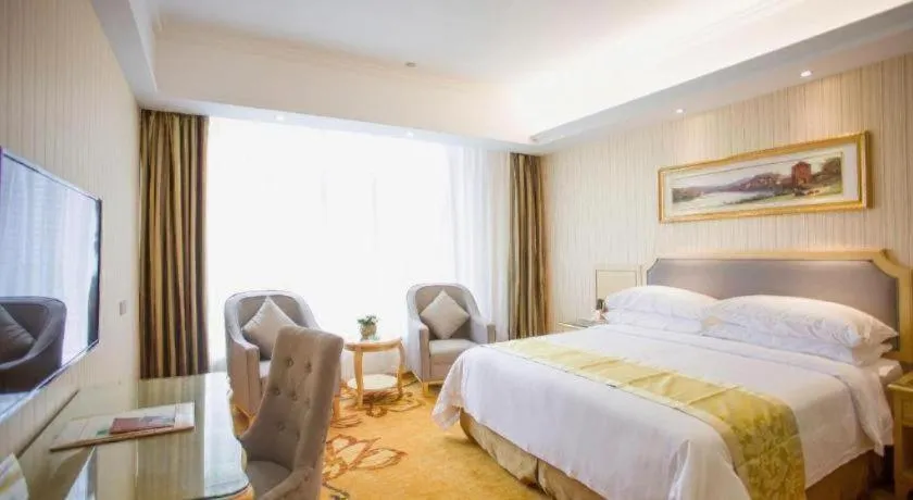 Bed in Vienna 3 Best Xiaoshan Qianjiang Century City