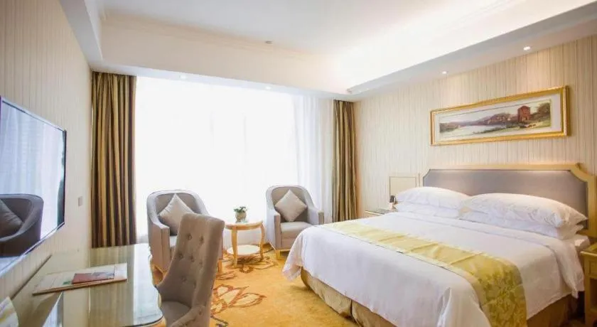 Bed in Vienna 3 Best Xiaoshan Qianjiang Century City