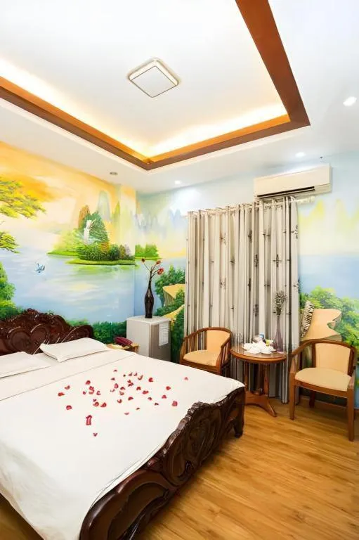 Bed in Phuong Linh Hotel