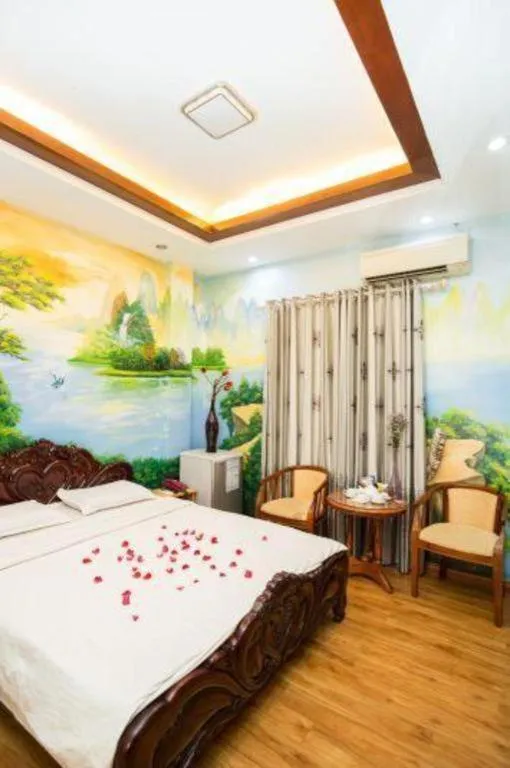 Bed in Phuong Linh Hotel