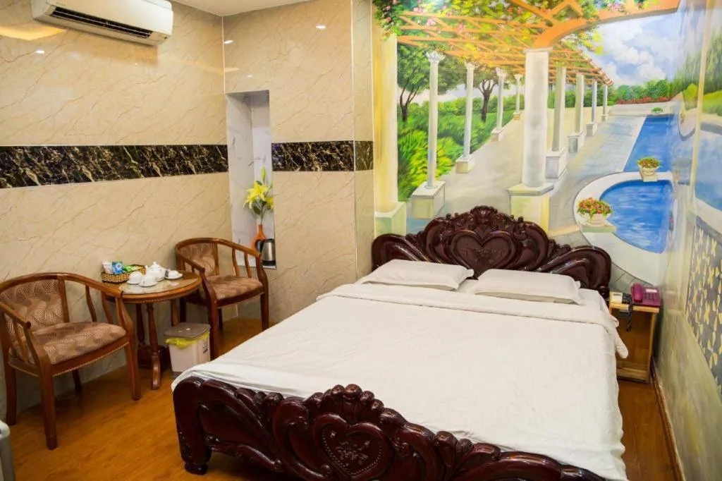 Bed in Phuong Linh Hotel