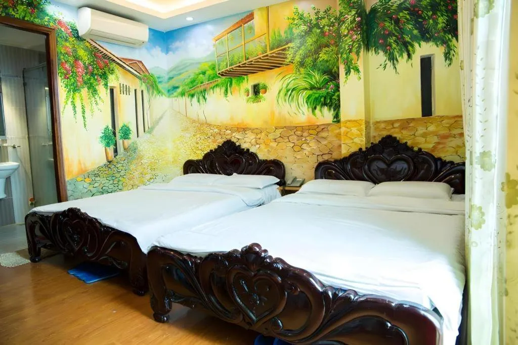 Bed in Phuong Linh Hotel
