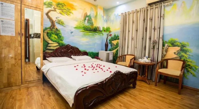 Bed in Phuong Linh Hotel
