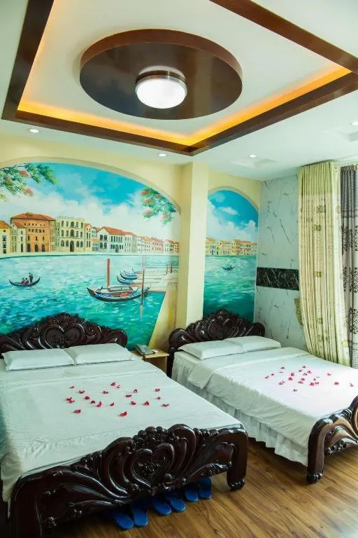 Bed in Phuong Linh Hotel