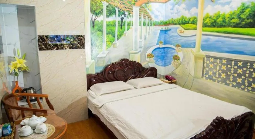 Bed in Phuong Linh Hotel