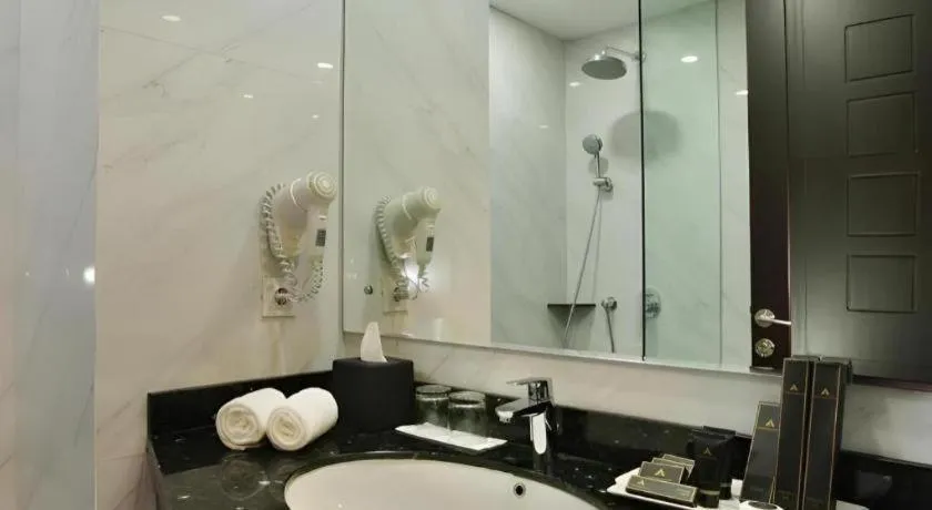 pyramid suites Hotel