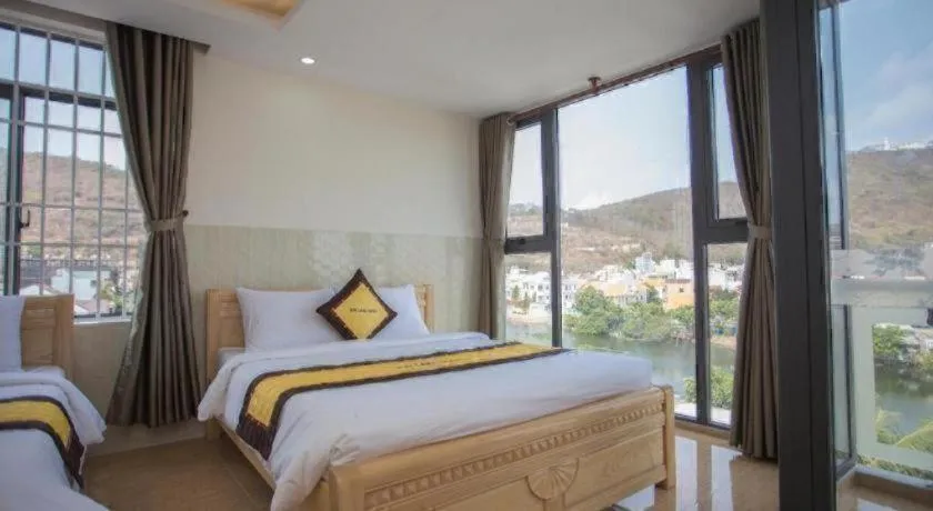 Bed in sun lake hotel