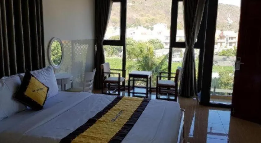 Bed in sun lake hotel