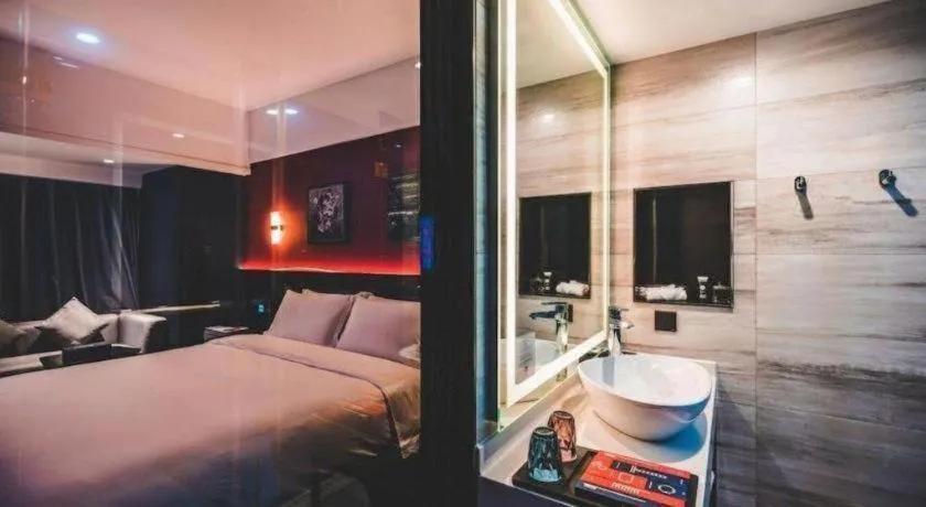 Bed in M Hotel Shenzhen Nanshan