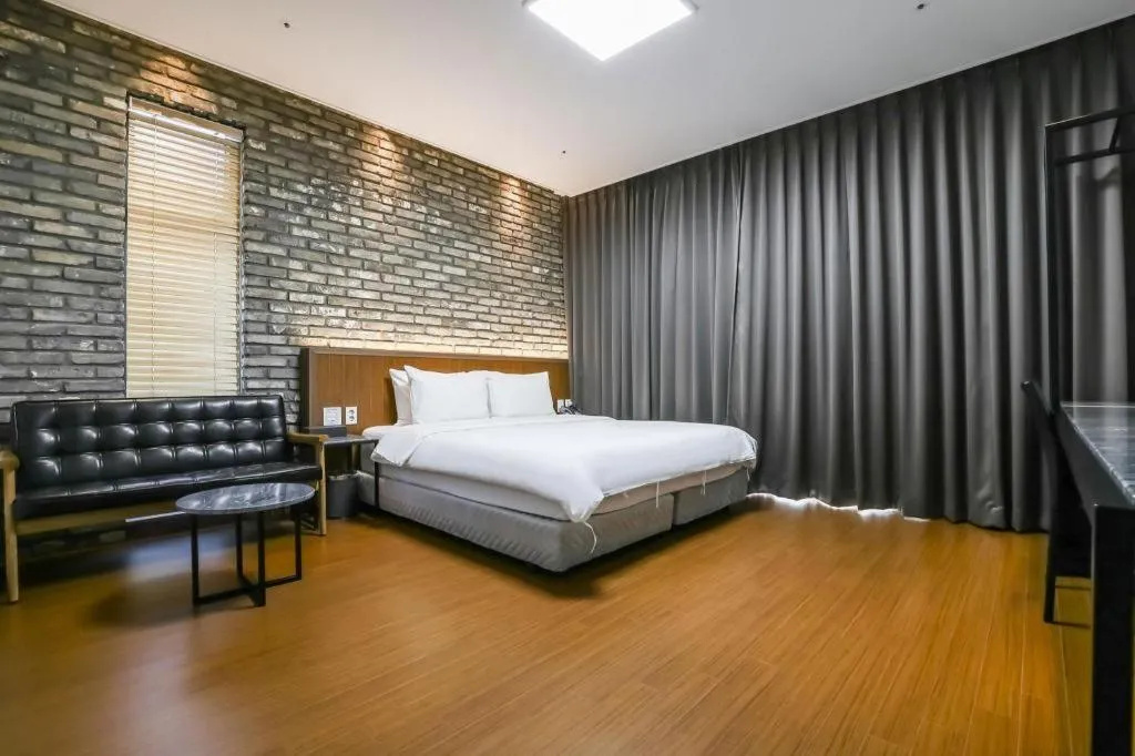 Bed in Hotel Morning Calm