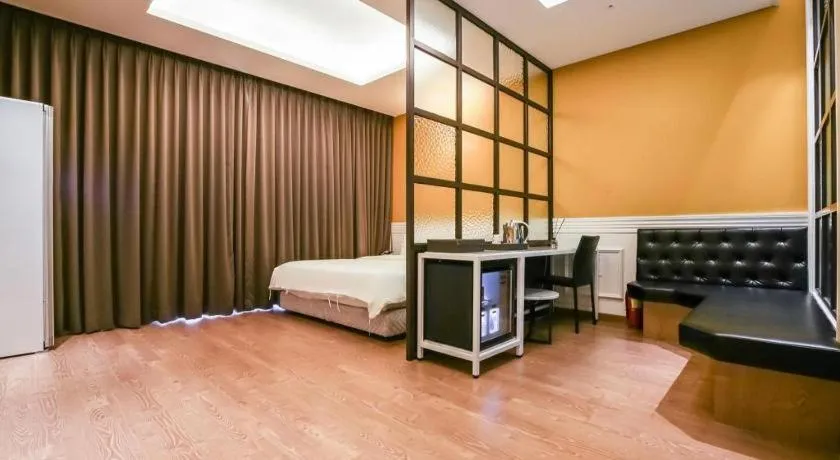 Bed in Hotel Morning Calm