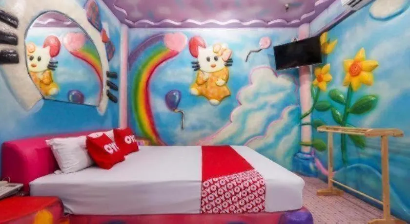 Bed in OYO 577 For Love Hotel