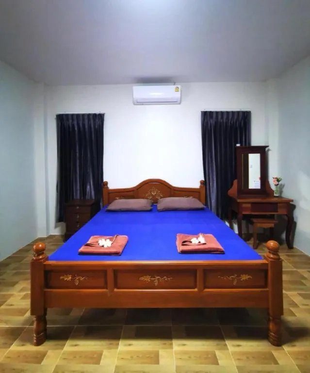 Bed in Sanook Sanang Resort