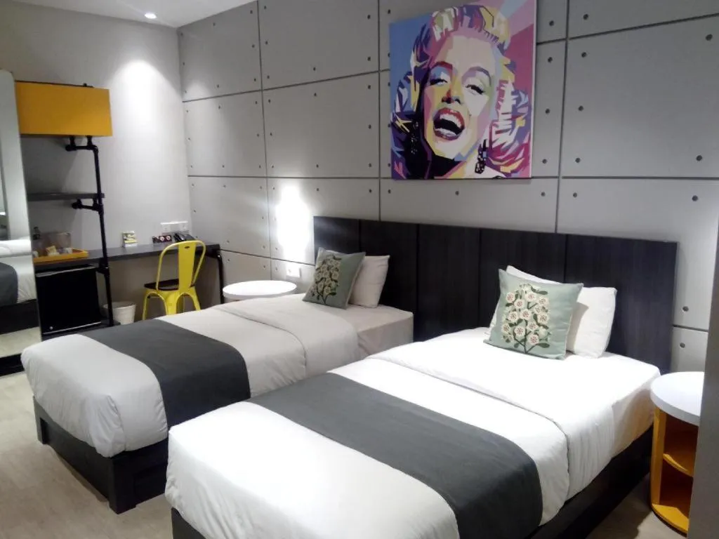 Bed in Hotel Cemerlang