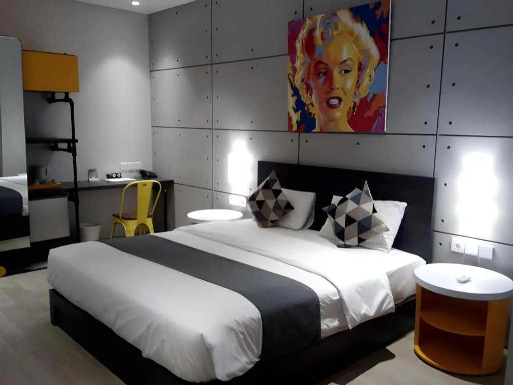 Bed in Hotel Cemerlang