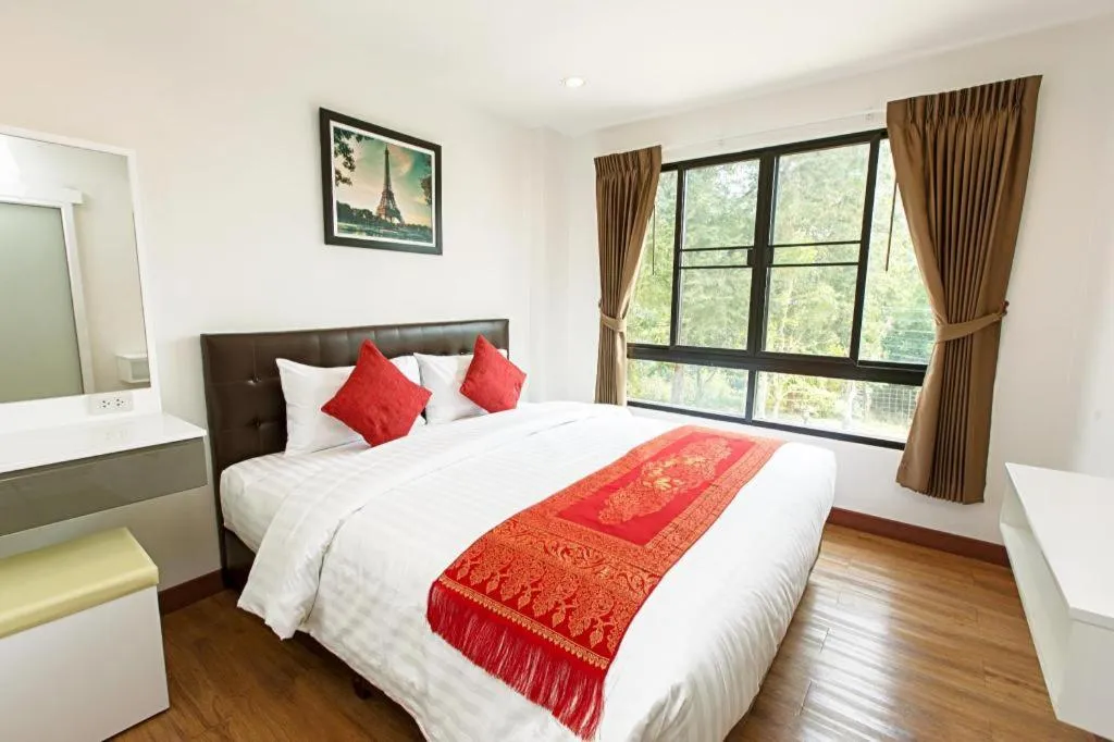 Bed in B2 Sriracha Premier Hotel