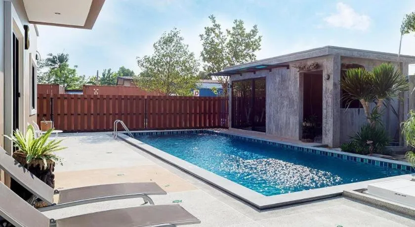 B2 Sriracha Premier Hotel