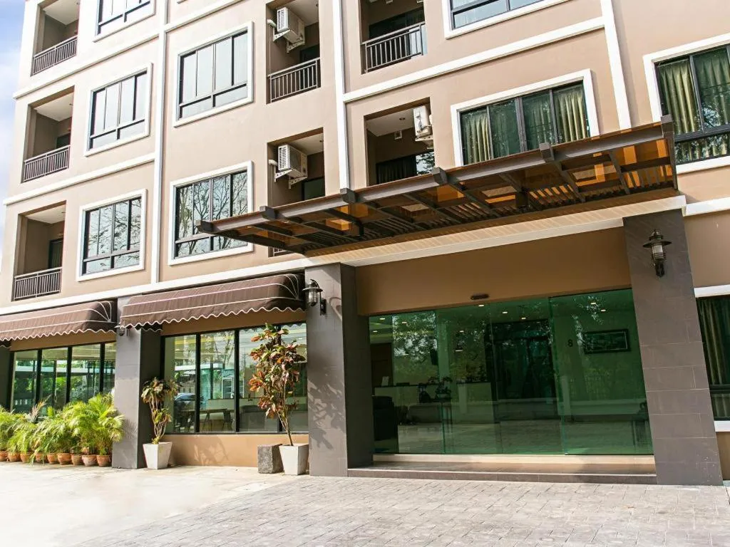 B2 Sriracha Premier Hotel