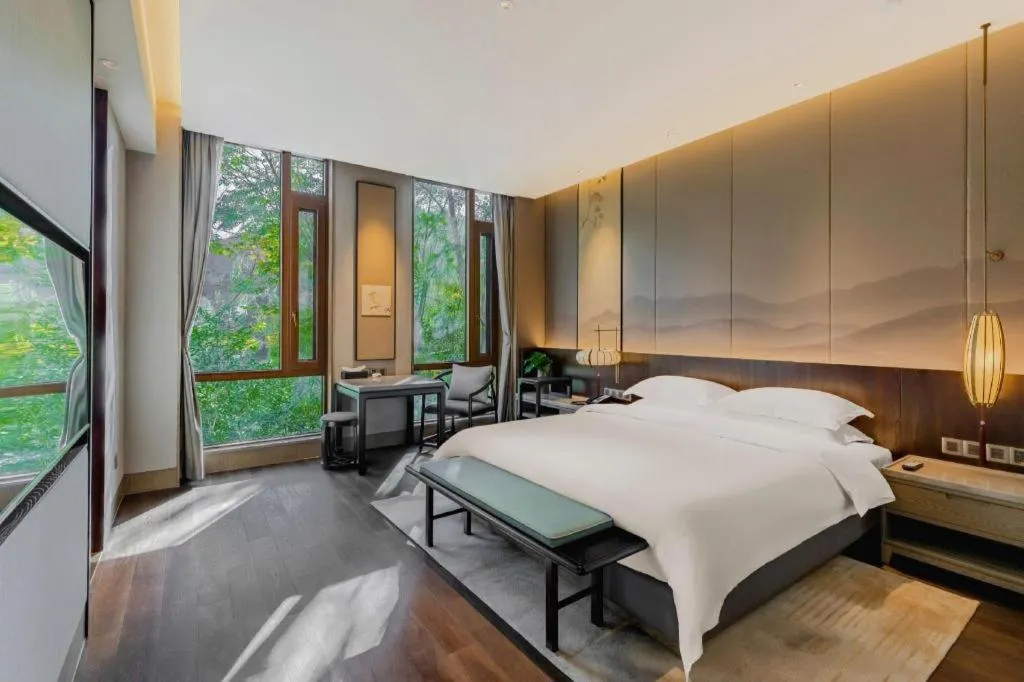 Bed in Wuxi Shanse Hotel