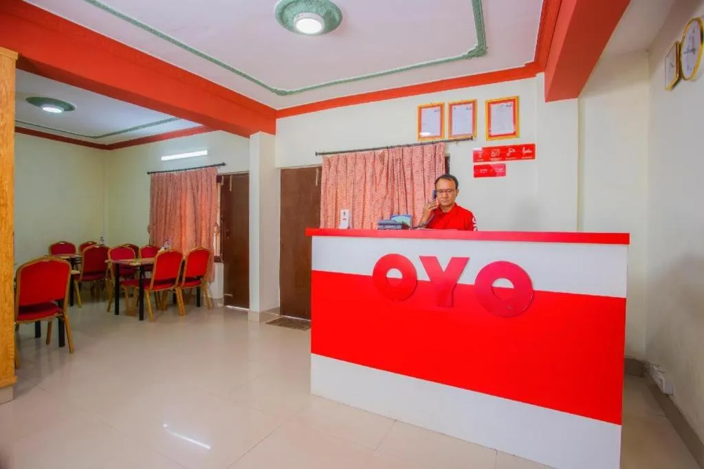 OYO 414 Hotel Om