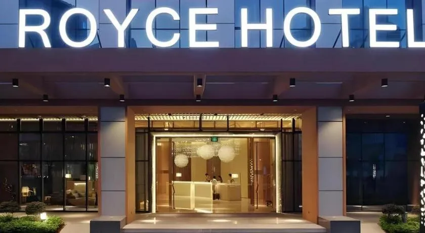 Royce Hotel